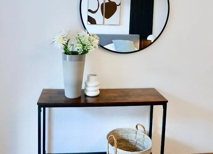 Sabe Apartment: Balcony + Free Parking + Netflix