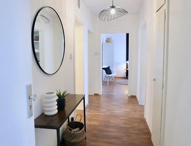 Sabe Apartment: Balcony + Free Parking + Netflix Lejlighed